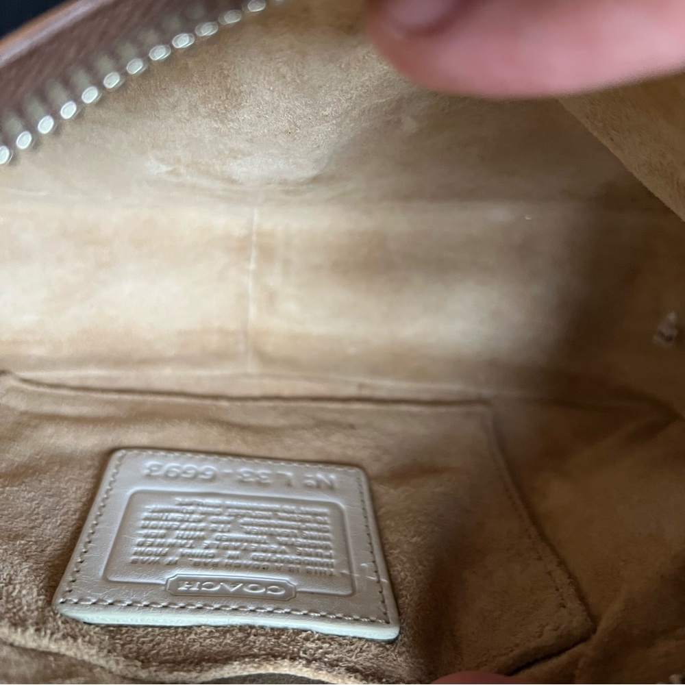 Vintage Coach Tan Leather Y2K Hobo Buckle (extremely rare, COA included) - Picture 7 of 8